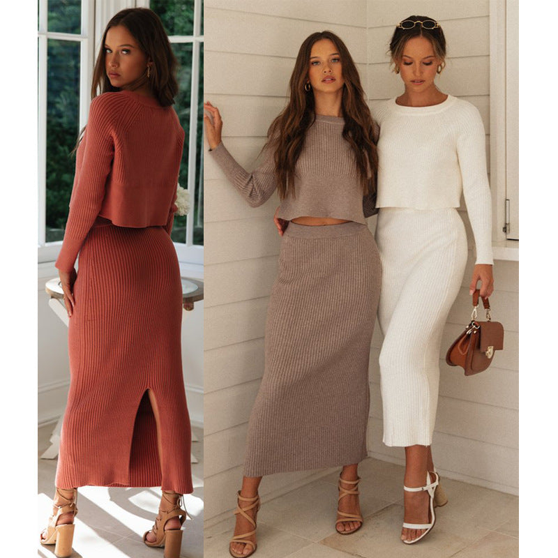 Robe de couleur tendance et pulls longs tricotés