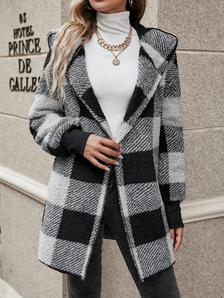 Women's Loose Plaid Color Stitching Knitted Fashion Coats