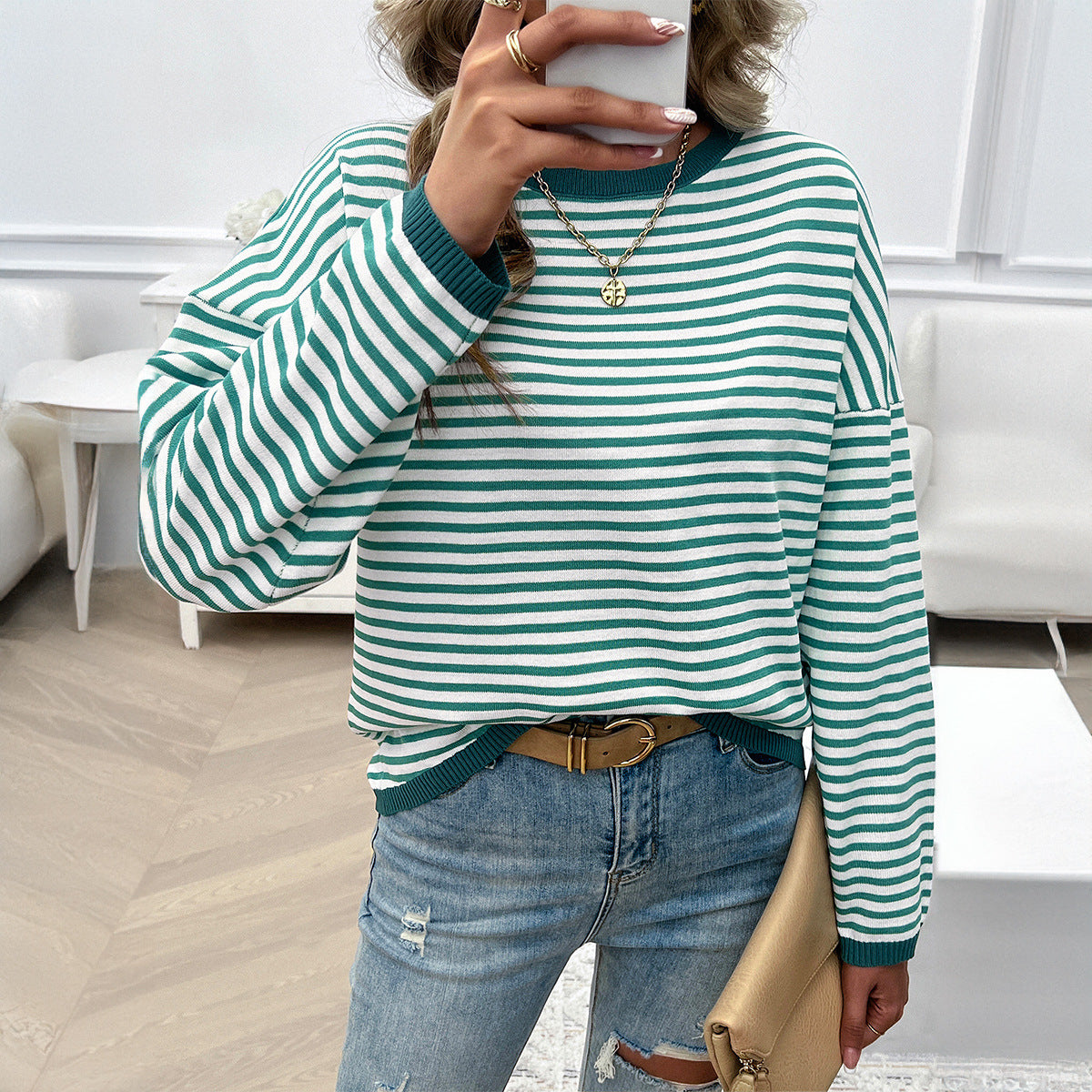 Women's Temperament Leisure Round Neck Striped Sweaters