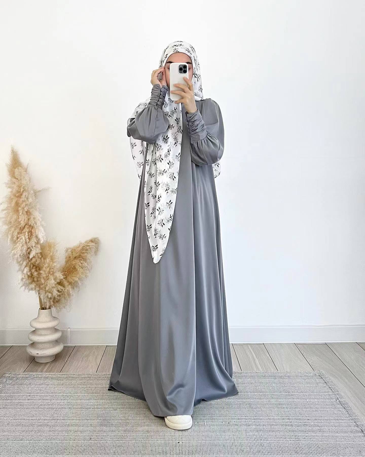 Women's Muslim Wear Soft Fashion Satin Large Dresses