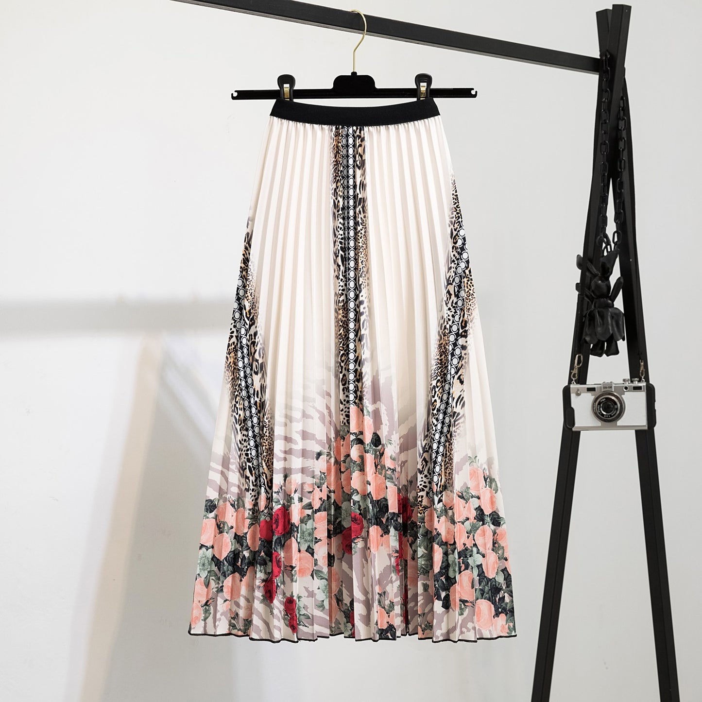 Women's New Half Printed Cartoon Pleated Skirts