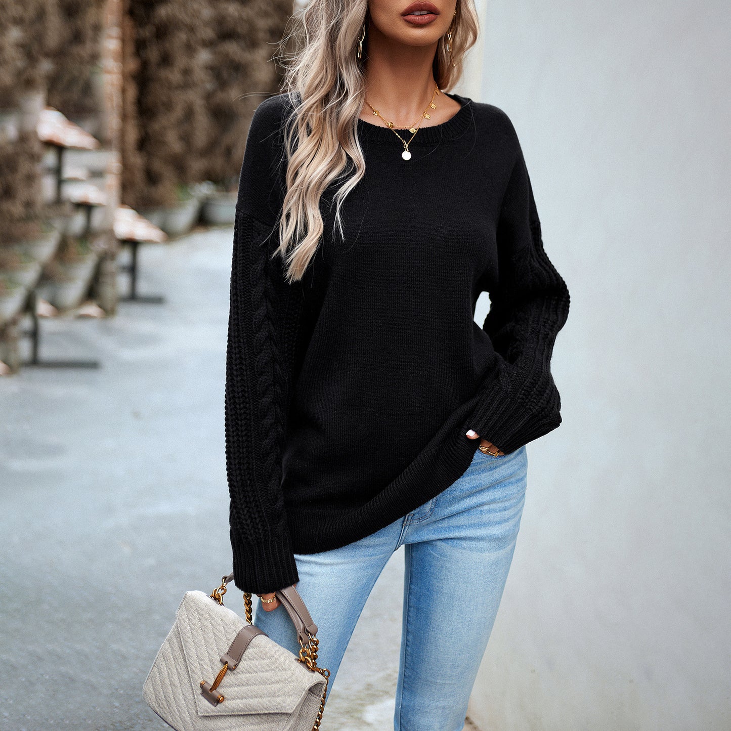 Women's New Pretty Round Neck Long-sleeved Sweaters