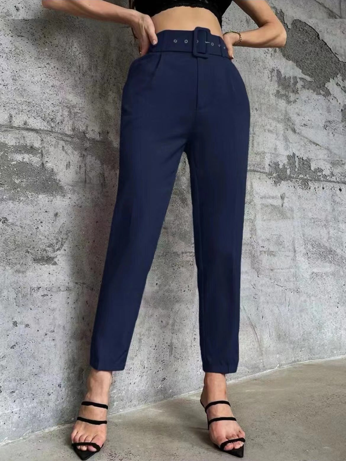 Pantalon slim à ceinture micro-élastique flatteur pour la silhouette