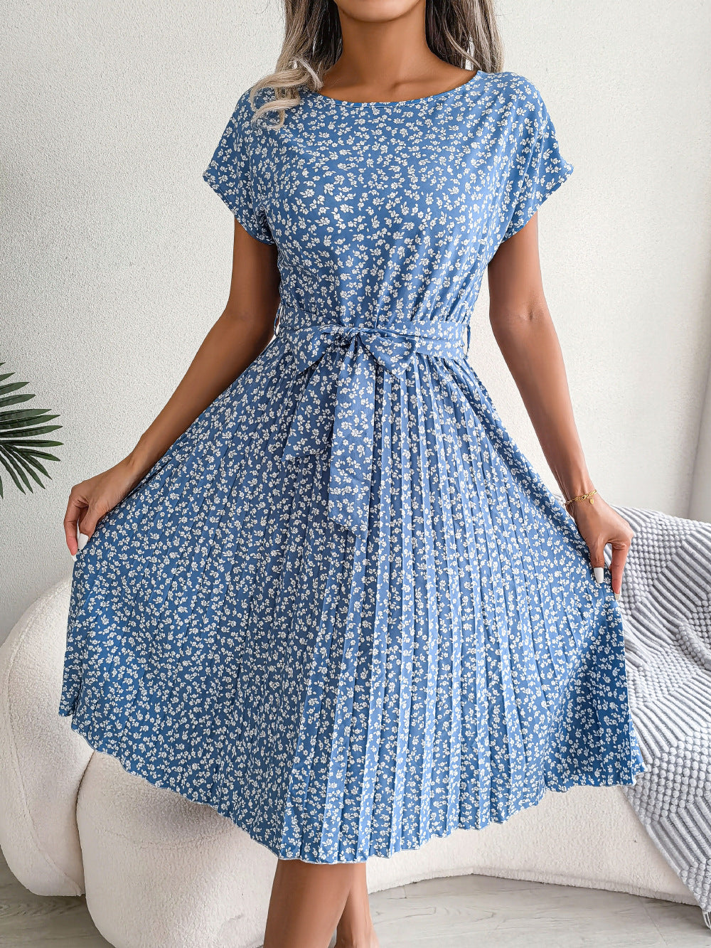 Women's Casual Short-sleeved Floral Print Pleated Dresses